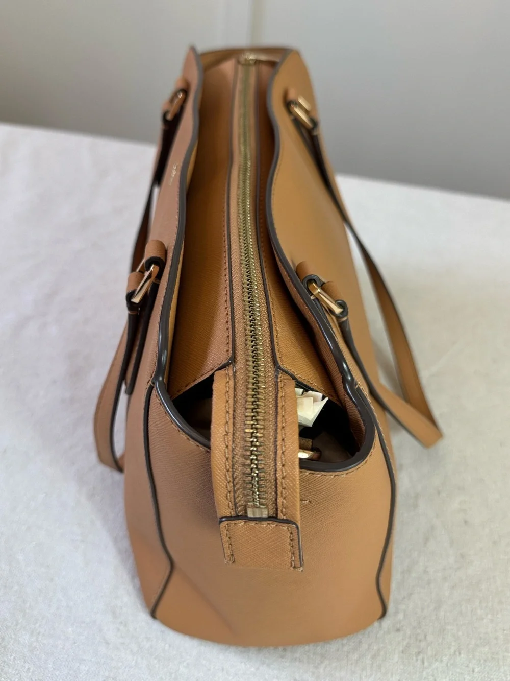 Tory Burch Emerson Tan Leather Tote Structured Design